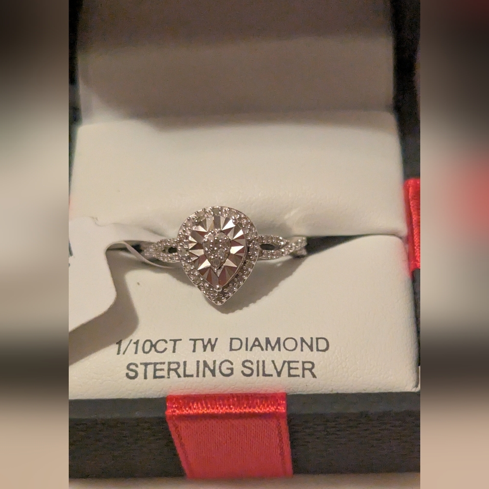 Sterling Silver Diamond Ring Size 7 NWT